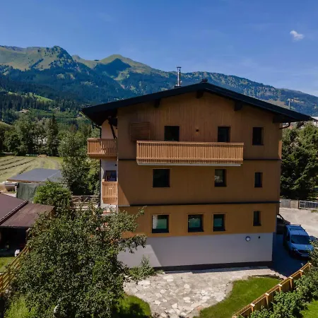 Apartamento Felding 4 *